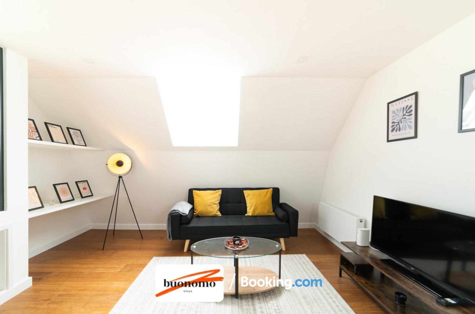 Two Bedroom Apartment At Buonomo Stays Short Lets & Serviced Accommodation Londra Exterior foto