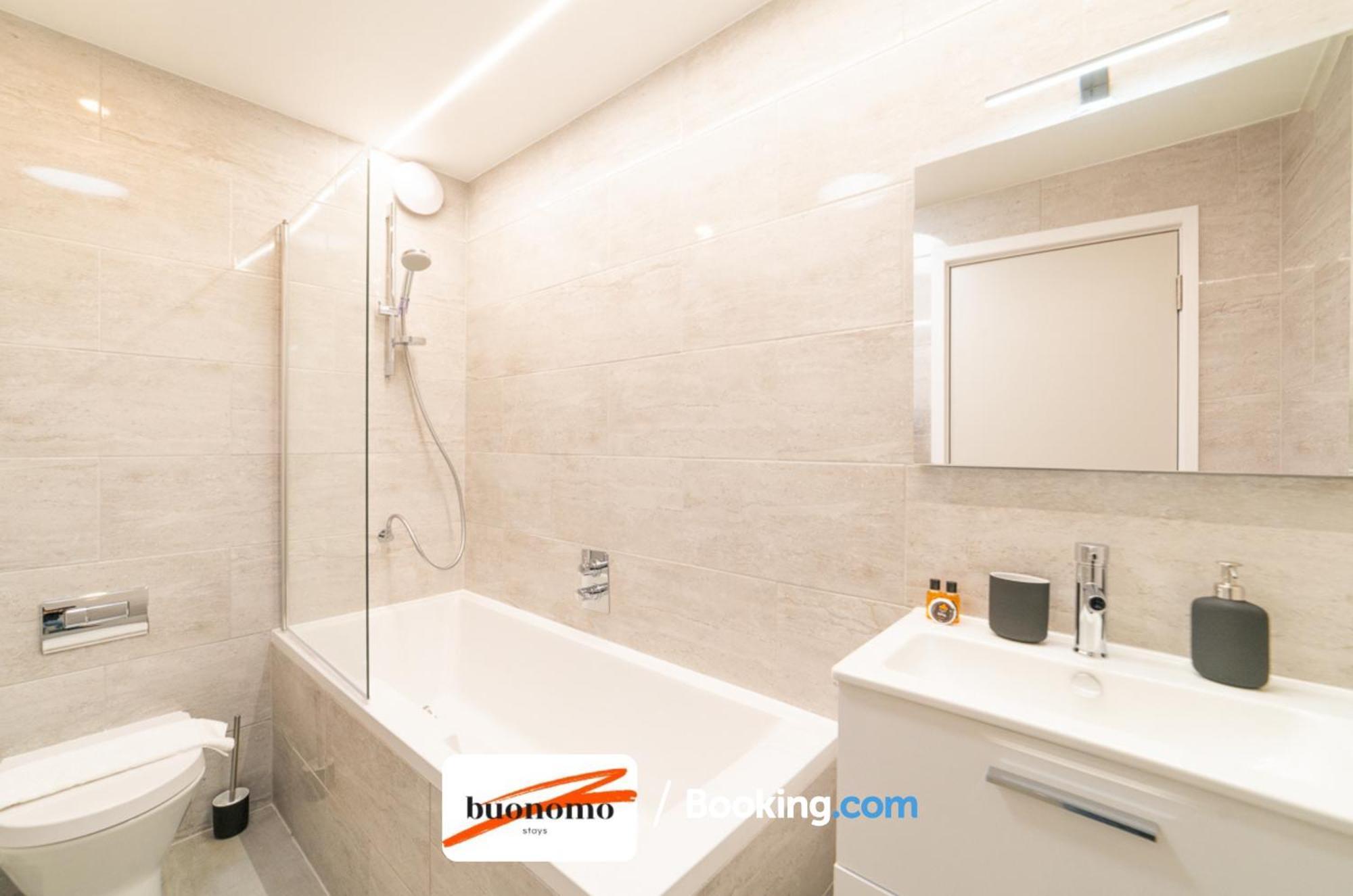 Two Bedroom Apartment At Buonomo Stays Short Lets & Serviced Accommodation Londra Exterior foto